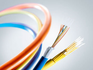 Fiber optic cable: purpose, device and advantages